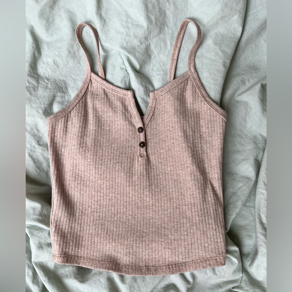 Button Tank - Picture 1 of 3